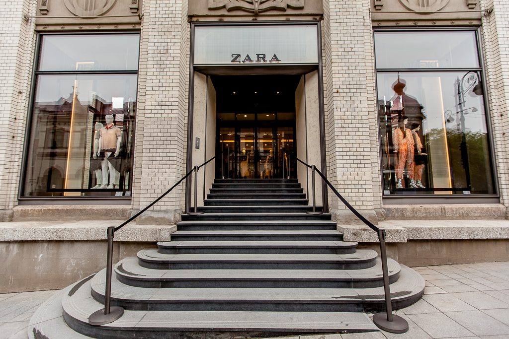 Во Владивостоке отрылся брендовый магазин одежды от фирмы Zara